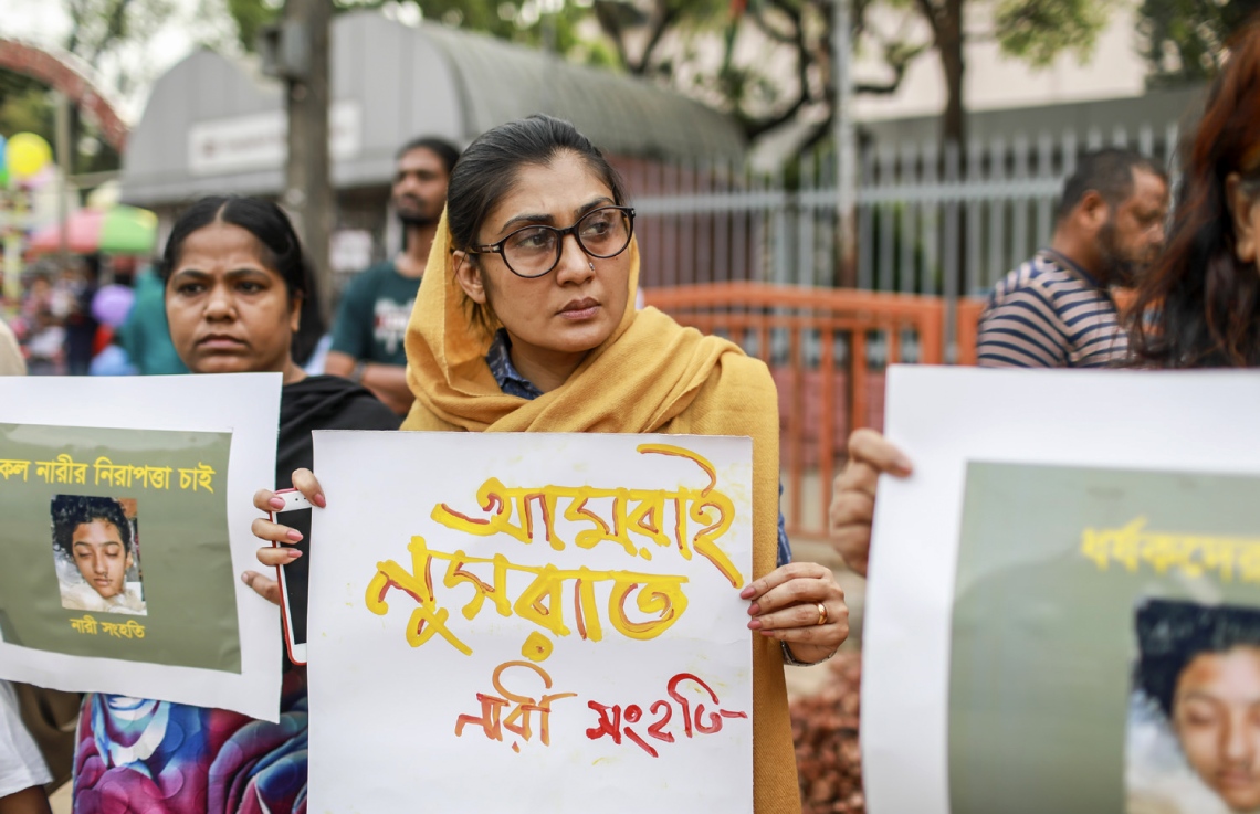 Bangladesh Girl Burned To Death On Teachers Order Police The Edition