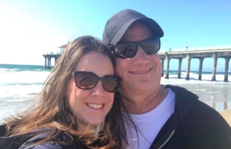 އެއާޕޯޓެއްގެ "ބެގެޖް ކްލެއިމް" ގައި ކައިވެނިކުރަނީ