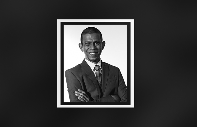 ބޭރުން ދެވޭނެ ފަރުވާއެއް ނެތިގެން އަޒްމީ ގެންނަނީ