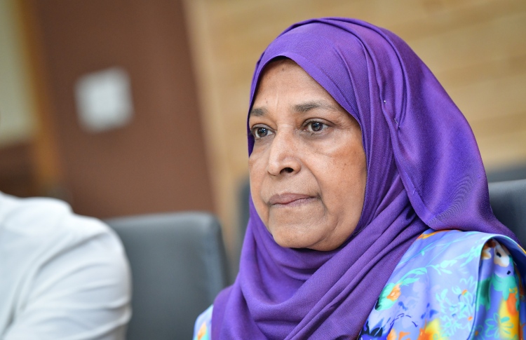 ހައުސިން މިނިސްޓަރު މަގާމުން ވަކިކޮށްދޭން އެދި ސިޓީއެއް