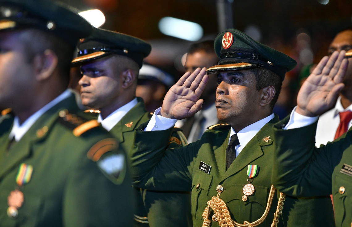 މާލެ: އޭޕްރިލް 23، 2019: ސިފައިންގެ 127 ވަނަ އަހަރީ ދުވަހުގެ މުނާސަބަތުގައި ބޭއްވި ރަސްމިއްޔާތުގައި ބައެއް ސިފައިން ބައިވެރިވަނީ.-- ފޮޓޯތައް: ނިޝާން އަލީ /މިހާރު