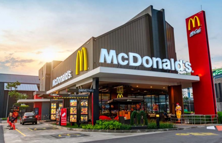 ދުވަސްވީ މީހުންނަށް މެކްޑޮނަލްޑްސް އިން ވަޒީފާ ދެނީ