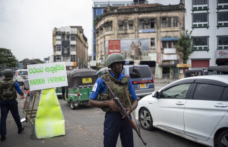 ބޮމުގެ ހަމަލާއަށް ފަހު ލަންކާގެ ޓޫރިޒަމް ވަރަށް ދަށްވި