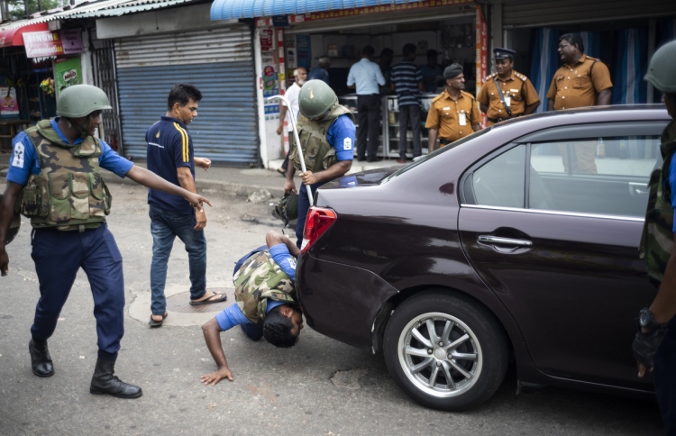 ހަމަލާ ދިން މީހުންގެ އަތުގައި 134 މިލިއަން ރުޕީސް