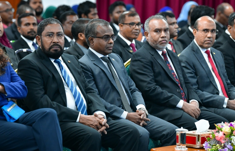 ޝަރުއީ ދާއިރާގެ ކަންކަން ބެލުމުގެ ބާރު ކޮމިޓީ އަށް