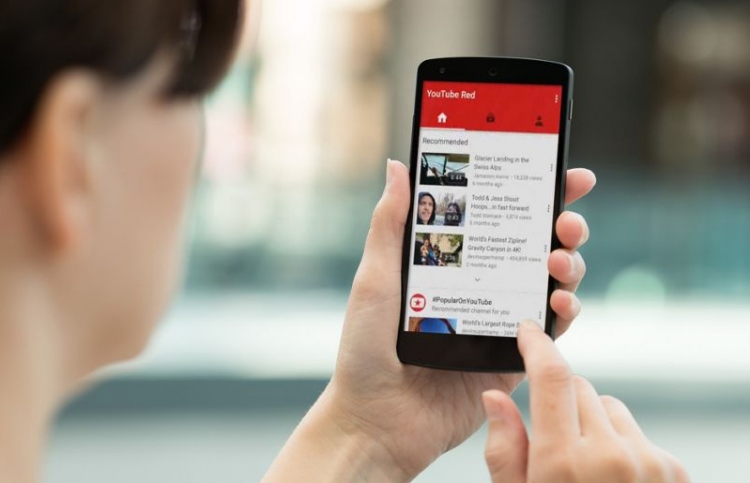 މަހަކު ދެ ބިލިއަން މީހުން ޔޫޓިއުބް ބޭނުންކުރޭ