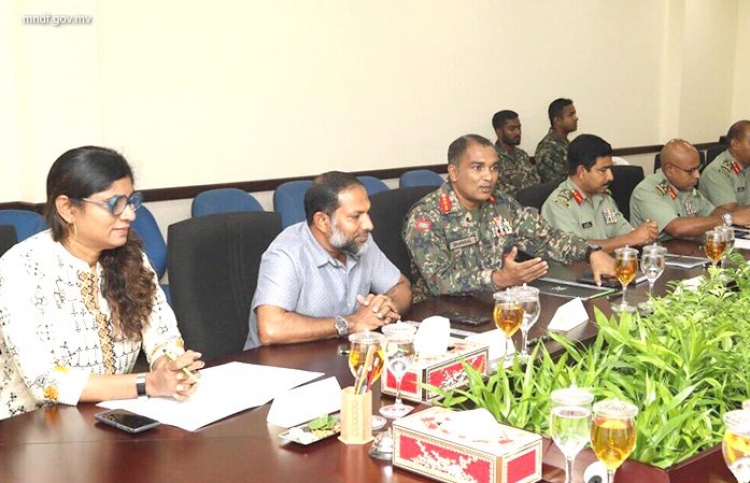 ގައުމީ ސަލާމަތާ ގުޅޭ ގޮތުން، އިސްވެރިން މަޝްވަރާކޮށްފި