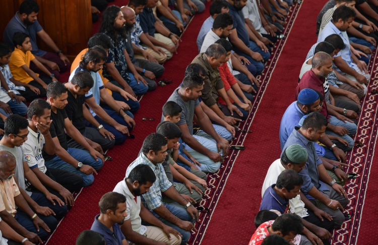 ރާއްޖޭގައި ވެސް ގޭގައި ނަމާދުކުރަން އެދި ބަންގިގޮވައިފި