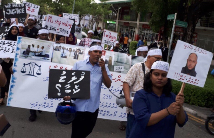 އިންސާފު ހޯދަން ދުވަނީ، 'ބޮޑުން" ތިބީ ފިލައި!