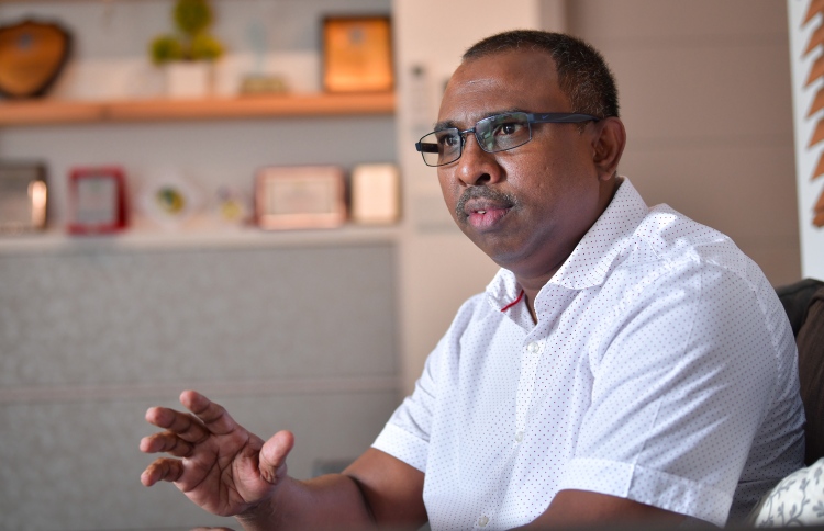 ދައުލަތުން ބަދަލުހޯދުމަކީ އެންމެ ހިނގާ ވައްކަން:އާޒިމް