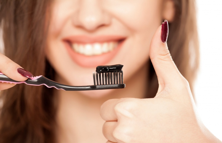 ޗާކޯލް ދަތްއުނގުޅާ ބޭސް ރައްކާތެރިއެއް ނޫން