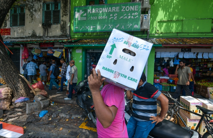 އެންމެ ގޯސްވިޔަސް ތަދުމަޑުކަމެއް ނާދިރު: ވިޔަފާރިވެރިން