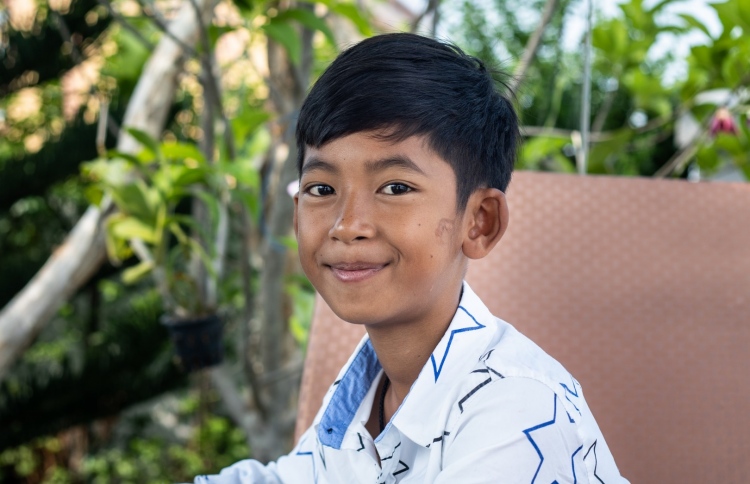 ސްވެނިއާ ވިއްކަން އުޅުނު ކުއްޖާ ކިޔަވަން ޗައިނާގައި