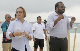 Minister Ali Waheed taking draws for resorts. PHOTO:  HAWWA AMAANY ABDULLA / THE EDITION