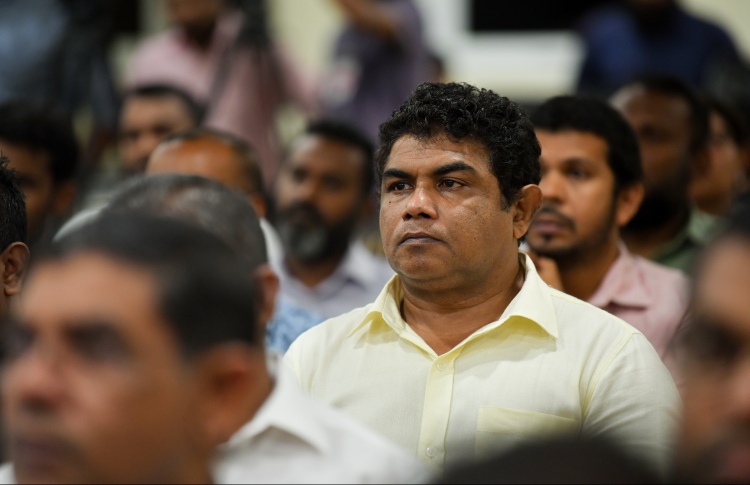 "ނުފޫޒު ފޯރުވަން އުޅުއްވި ވަޒީރުންނަށް ފިޔަވަޅުއެޅޭނެ"