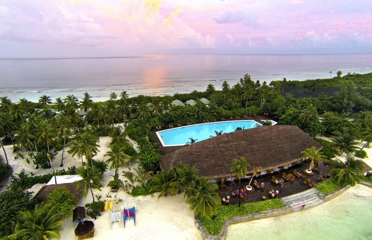 މާލީ ހާލަތު ދަށްވުމުން ކެނަރީފް ރިސޯޓު ބަންދު ކުރަނީ