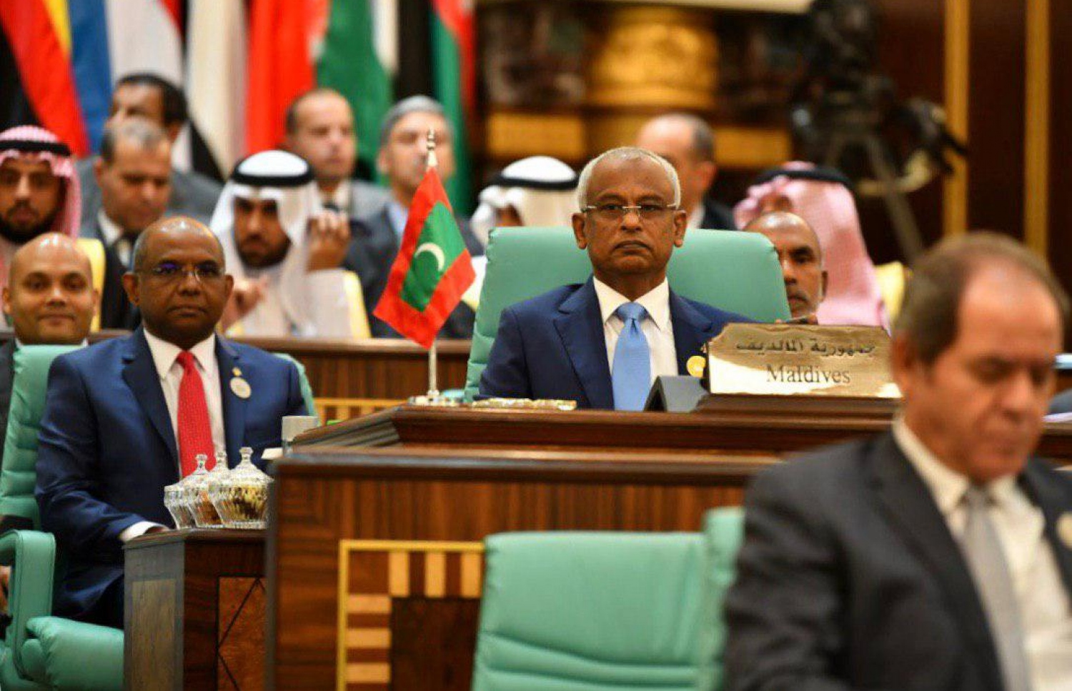 އޯއައިސީގެ ސަމިޓްގައި ރައީސް އިބްރަހީމް މުހައްމަދު ސޯލިހާއި ފޮރިން މިނިސްޓަރު އަބްދުﷲ ޝާހިދު ބައިވެެރި ވެވަޑައިގަންނަވަނީ. --ފޮޓޯ/ރައީސް އޮފީސް