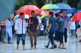 June 4, 2019, Male' City: Worshippers arrive at Islamic Centre mosque on the morning of Eid al-Fitr. PHOTO: HUSSAIN WAHEED / MIHAARU