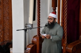June 4, 2019, Male' City: The Imam gives the special Eid sermon on the morning of Eid al-Fitr. PHOTO: HUSSAIN WAHEED / MIHAARU