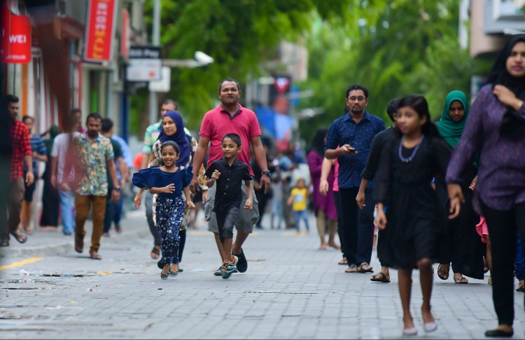 މަނާ ވަގުތު ދުއްވުމުން 97 މީހަކަށް ފިޔަވަޅު އެޅި