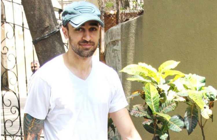 އިމްރާން ހާން.