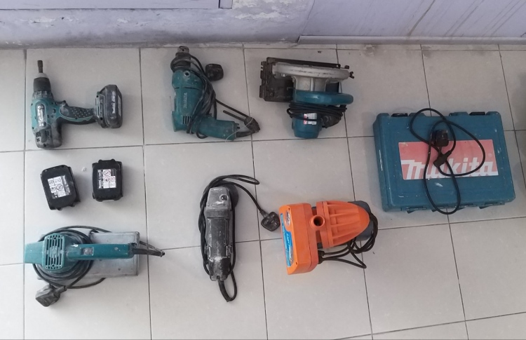 އަހަރެއް ކުރިން ވަގަށް ނެގި ތަކެތި ހޯދައިފި