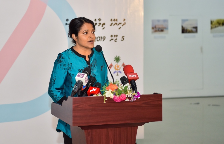 މިނިސްޓަރު ޔުމްނާ ކޮވިޑަށް ޕޮޒިޓިވްވެއްޖެ