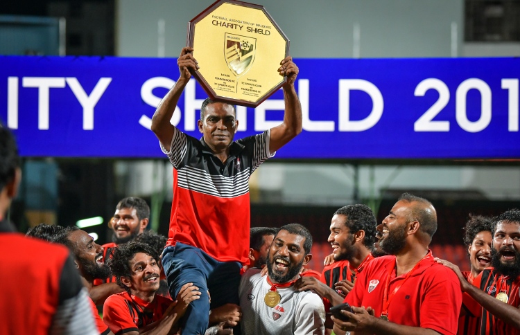 ޗެމްޕިއަން ޓީމާ އެކު އާތީ އަށް ފުރިހަމަ ފެށުމެއް