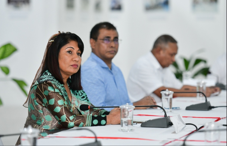 ނުފޫޒުގަދަ ލީޑަރެއްގެ އެވޯޑު ޝަކީލާ އަށް ލިބިއްޖެ