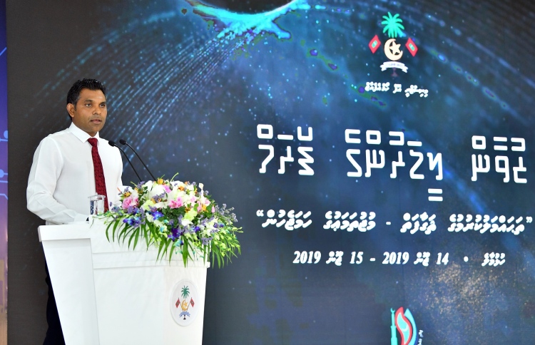 ތަހައްމަލް ކުރުމުގެ ސިފަ ޒުވާނުންގެ ހުންނަން ޖެހޭ