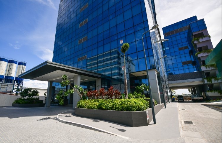 ޕޮޒިޓިވްވި ވިޔަފާރިވެރިޔާ އައީ ޕާކިސްތާނުގައި ހުރެފައި