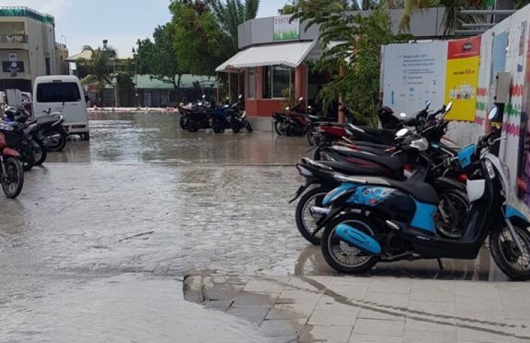 މާލެ އަށް ވަރަށް ބޮޑަށް އުދަ އަރައި ފެންބޮޑުވެއްޖެ