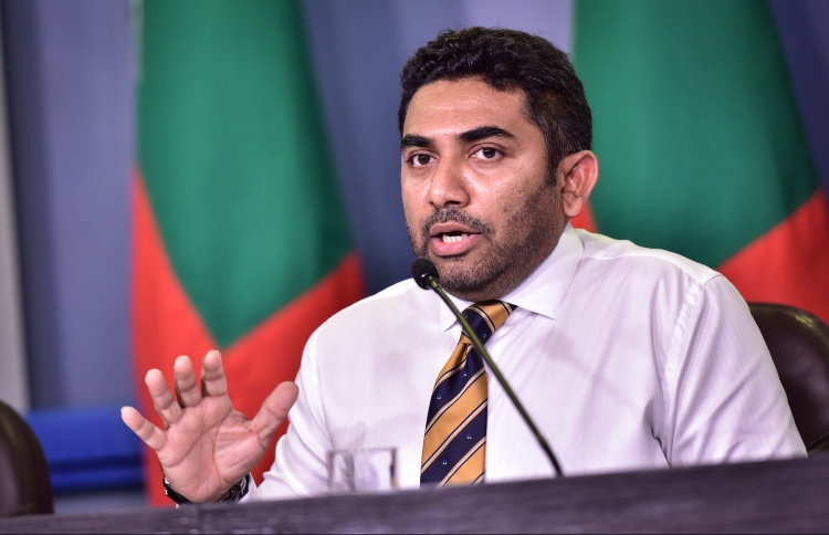 އެތެރެވެފައި ތިބީ އެންމެ ރަނގަޅު ޑޮކްޓަރުންނެއް ނޫން!