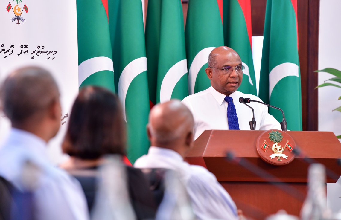 މާލެ: ޖޫން 19، 2019: ބޭރު ގައުމުތަކުގައި ތިބޭ ރާއްޖޭގެ ސަފީރުންގެ އަހަރީ ބައްދަލުވުން ފެށުމުގެ ގޮތުން ފޮރިން މިނިސްޓްރީގައި ބޭއްވި ރަސްމިއްޔާތުގައި ފޮރިން މިނިސްޓަރު އަބްދުﷲ ޝާހިދު ވާހަކަ ދައްކަވަނީ.-- ފޮޓޯ: ނިޝާން އަލީ /މިހާރު