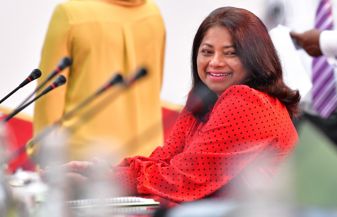 މާލެ: ޖޫން 19، 2019: ބޭރު ގައުމުތަކުގައި ތިބޭ ރާއްޖޭގެ ސަފީރުންގެ އަހަރީ ބައްދަލުވުން ފެށުމުގެ ގޮތުން ފޮރިން މިނިސްޓްރީގައި ބޭއްވި ރަސްމިއްޔާތުގައި ސަރުކާރުގެ ބައެއް އިސްވެރިން ބައިވެރިވެ ވަޑައިގަންނަވަނީ.-- ފޮޓޯ: ނިޝާން އަލީ /މިހާރު