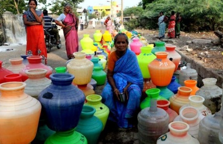 އިންޑިއާގެ ޗެންނާއީ ފެނަށް ޖެހިއްޖެ