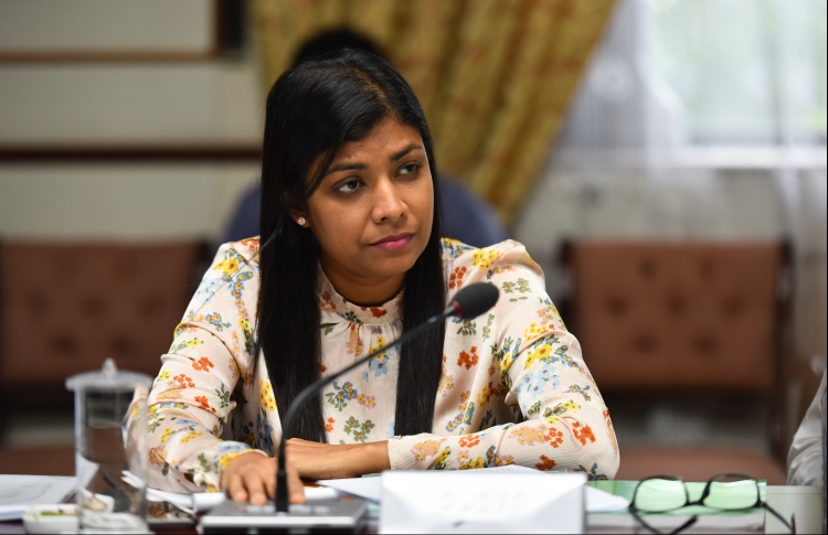 މަޖިލިހުގައި ކުރާ އިންޓަވިއުތައް ލައިވްކުރަން ވިސްނަނީ