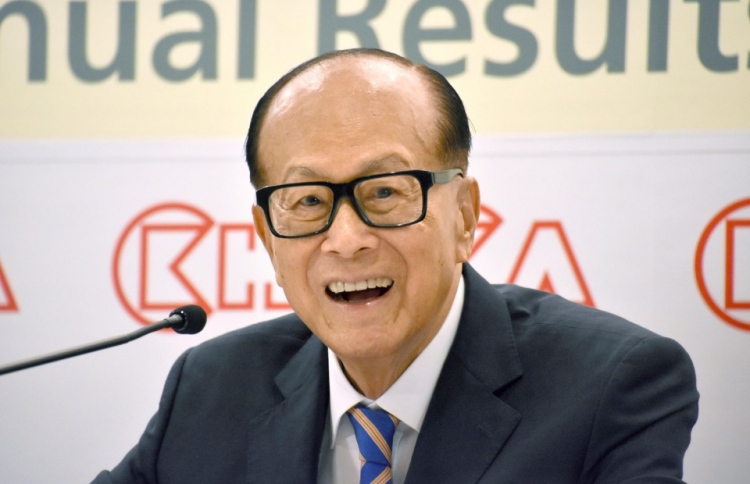 ހޮންކޮންގުގެ މަހުޖަނަކު ދަރިވަރުންނަށް އެހީވަނީ