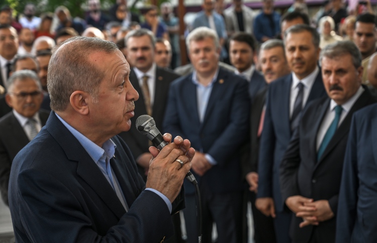 މުރްސީގެ މަރާގުޅިގެން މިސްރު ސަރުކާރަށް ދައުވާކުރަންޖެހޭ