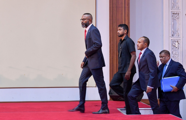 ފުލުހުން މައްސަލަ ތަހުގީގު ކުރަނިކޮށް ޑީޑީ ފުރައިފި