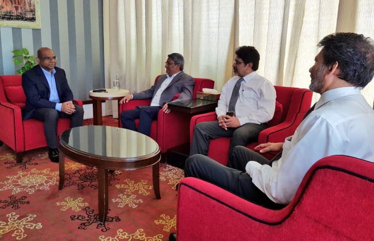 ފޮރިން މިނިސްޓަރު ޝާހިދު ރަޝިއާއަށް ފުރާވަޑައިގެންފި