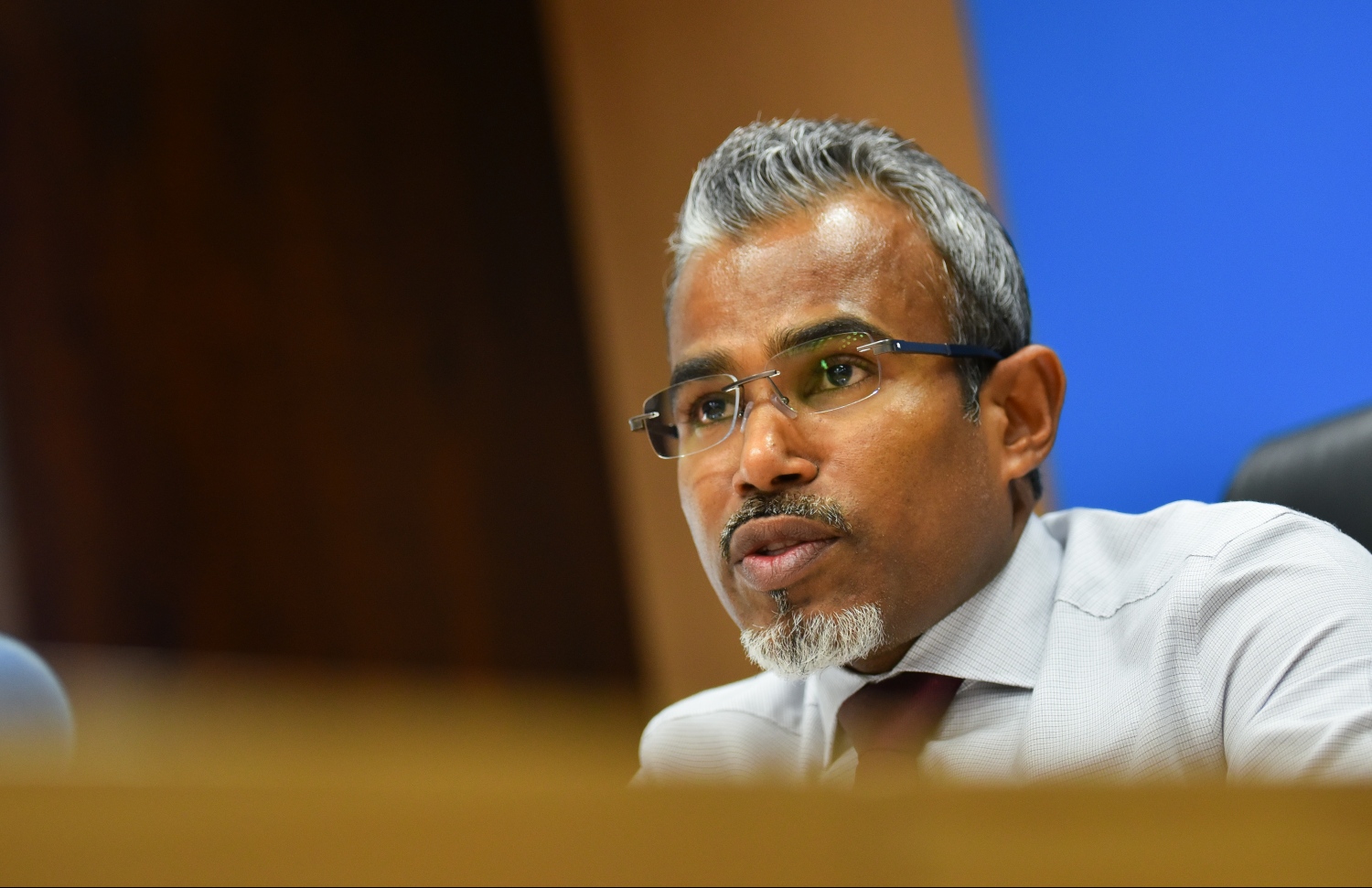 ބަންޑާރަ ނައިބު އިބްރާހިމް ރިފްއަތު: ސަރުކާރުން ގާނޫނުއަސާސީ އަށް ހުށަހެޅި އިސްލާހު މަޖިލީހުން ފާސްކުރުމުން ވަނީ މެމްބަރުންނަށް ޝުކުރު އަދާކުރައްވާފައި. --ފޮޓޯ/މިހާރު