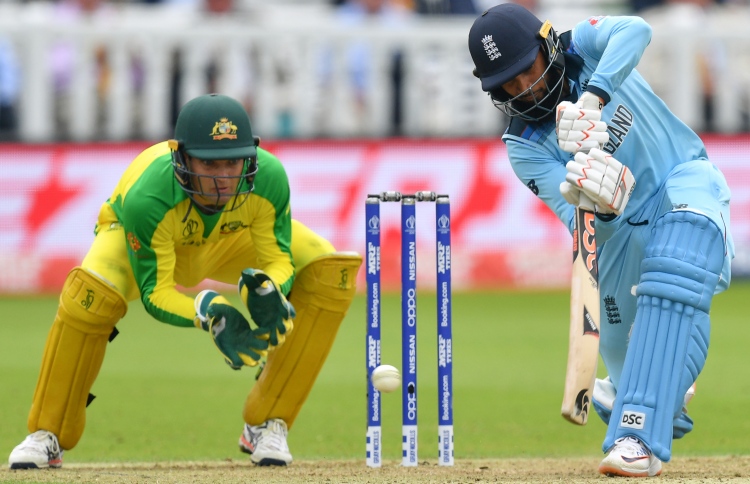 އޮސްޓްރޭލިއާ ސެމީ އަށް، އިންގްލެންޑަށް ހާސްކަން