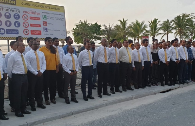 ސުޕަ މެޖޯރިޓީ އޮވެ ރައީސްގެ ކަންބޮޑުވުންތަކެއް!