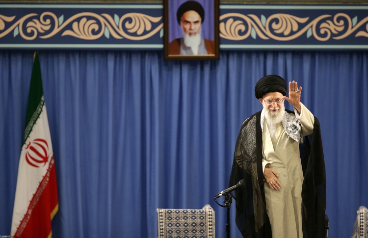 ސައުދީ އަށް ހަމަލާ ދޭން ހުއްދަ ދިނީ ޚާމަނާއީ: ރިޕޯޓް