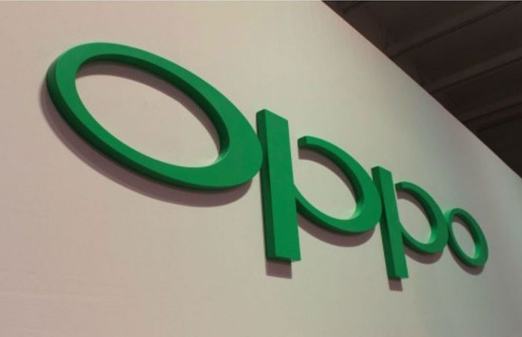 އޮޕޯ ފޯނެއްގެ ސެލްފީ ކެމެރާ ސްކްރީން ދަށަށް