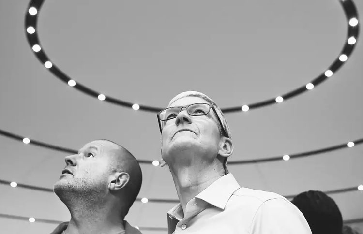 އެޕަލް އާ އެކު ޖޮނީ އައިވް ދެމިހުންނާނެ