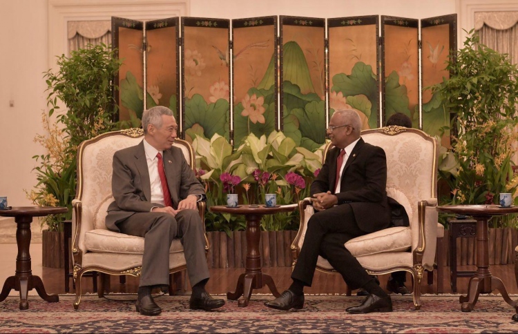 ރައީސް، ސިންގަޕޫރުގެ ވެރިންނާ ބައްދަލުކުރައްވައިފި