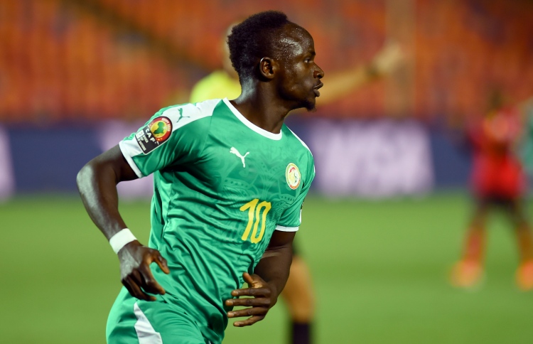 މާނޭގެ ގޯލުން ސެނެގޯލް ކުއާޓާ އަށް