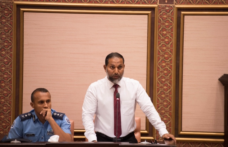 ލުތުފީ ނުގެނެވުނީ އުމަރުގެ ހުއްދަ ނެތީމަ: އިމްރާން